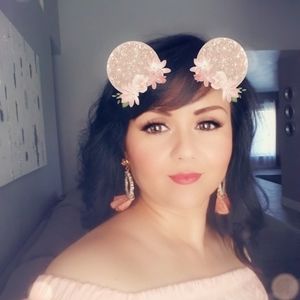 Meet your Posher, Eliza